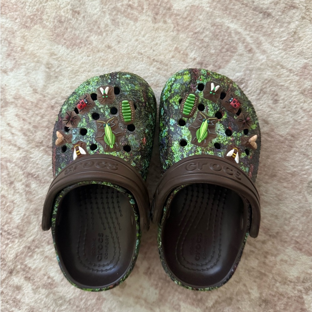 CROCS Kids' Forest Adventure Camo sz 7 toddler